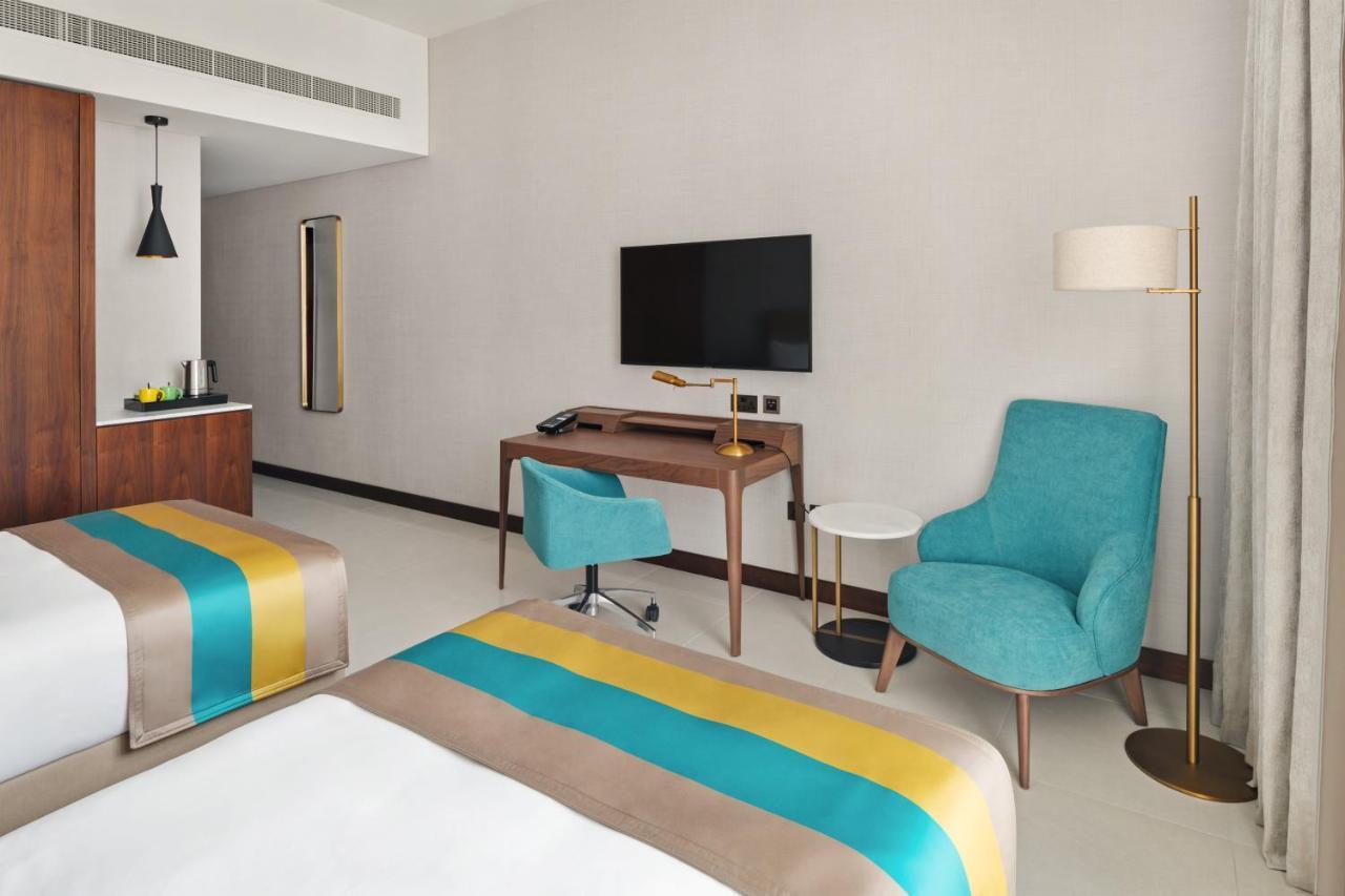 Holiday Inn Dubai Al-Maktoum Airport By Ihg Εξωτερικό φωτογραφία