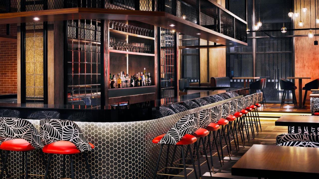 Holiday Inn Dubai Al-Maktoum Airport By Ihg Εξωτερικό φωτογραφία