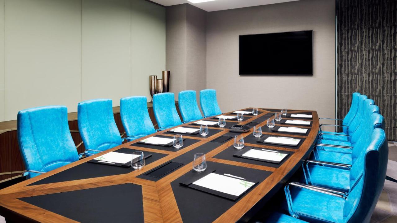 Holiday Inn Dubai Al-Maktoum Airport By Ihg Εξωτερικό φωτογραφία