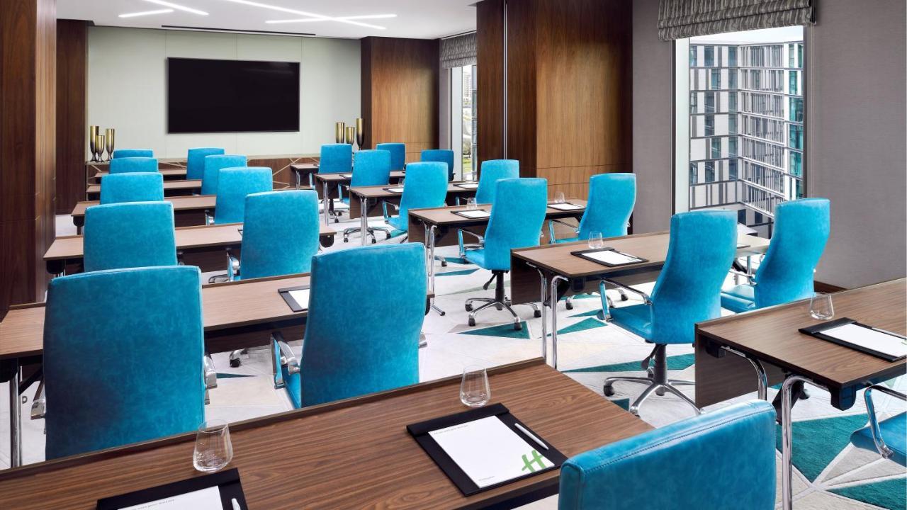 Holiday Inn Dubai Al-Maktoum Airport By Ihg Εξωτερικό φωτογραφία
