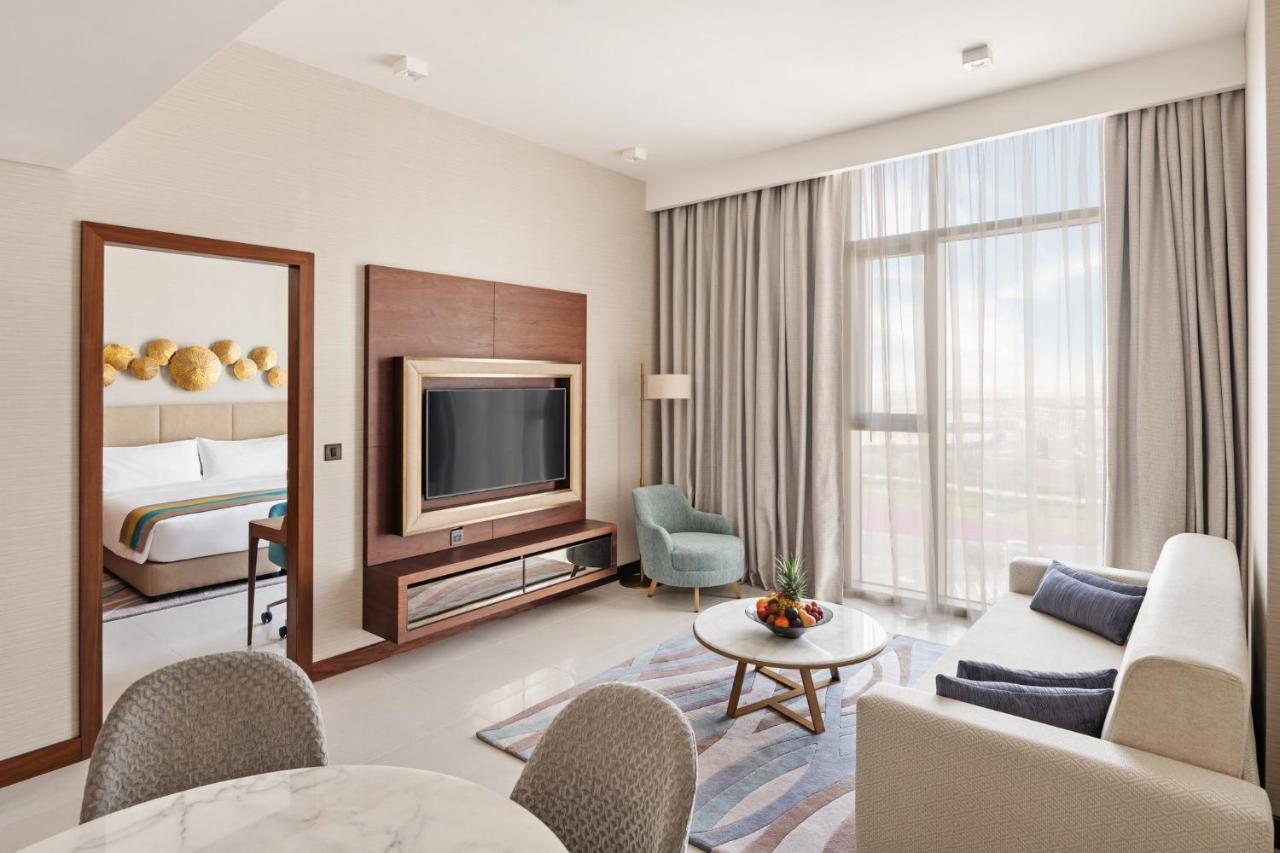 Holiday Inn Dubai Al-Maktoum Airport By Ihg Εξωτερικό φωτογραφία