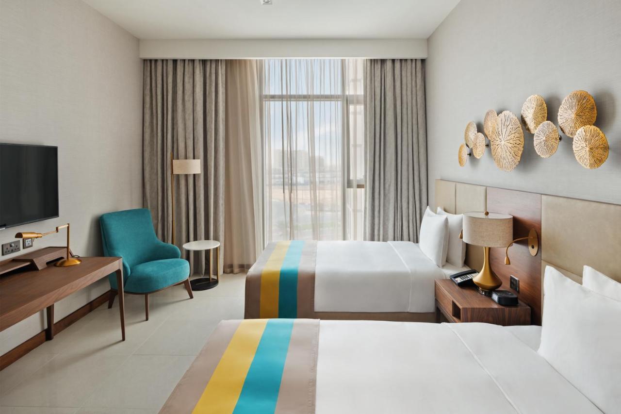 Holiday Inn Dubai Al-Maktoum Airport By Ihg Εξωτερικό φωτογραφία